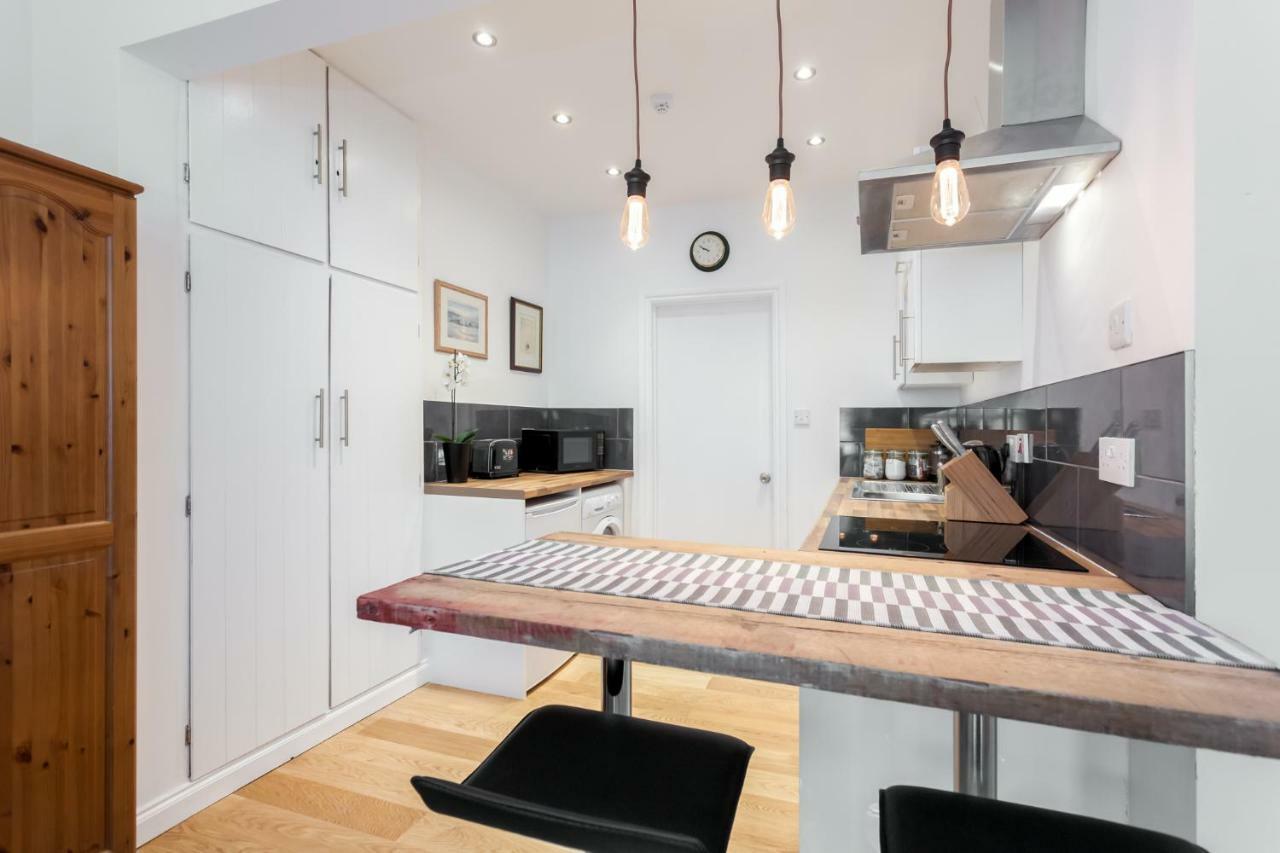 Stylish Town Centre Apartment Close To Beach And Shops Bournemouth Exteriér fotografie