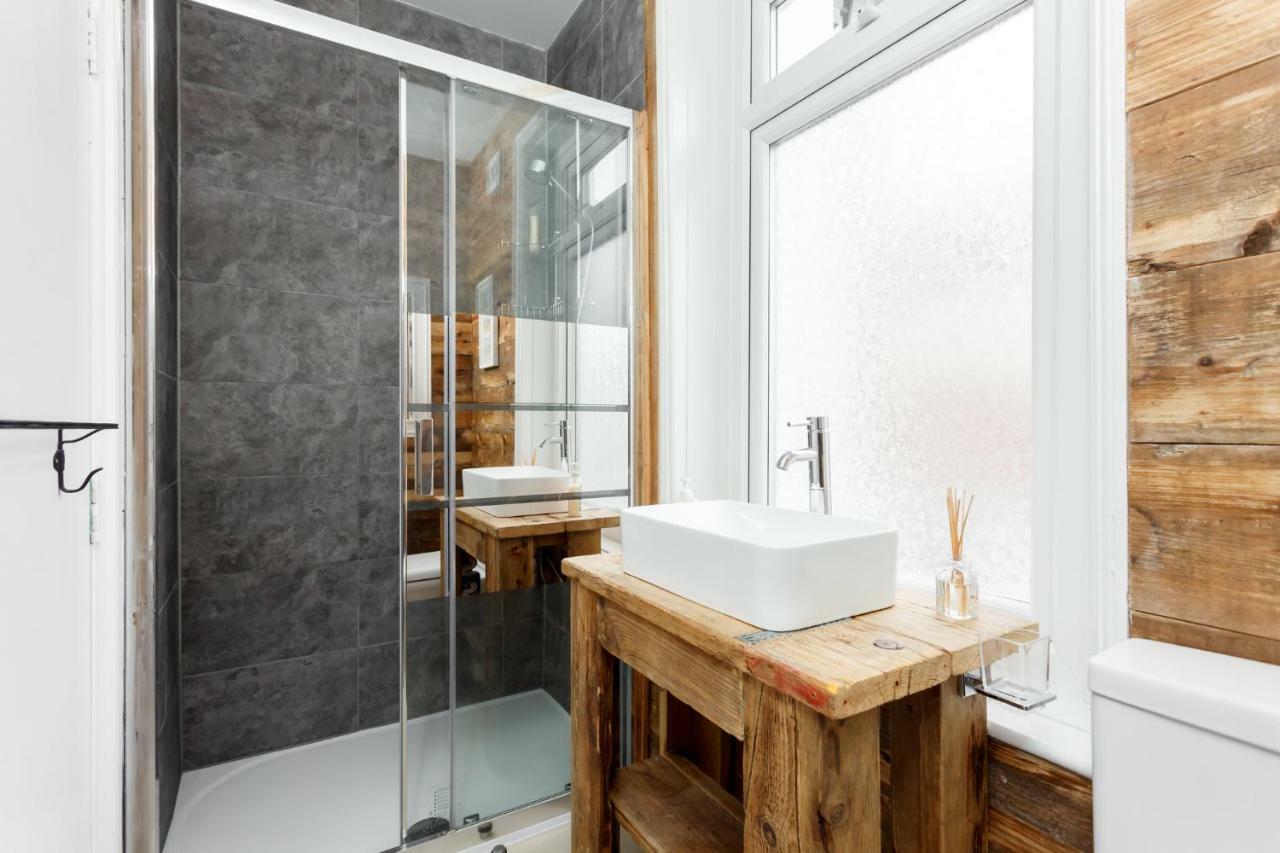 Stylish Town Centre Apartment Close To Beach And Shops Bournemouth Exteriér fotografie